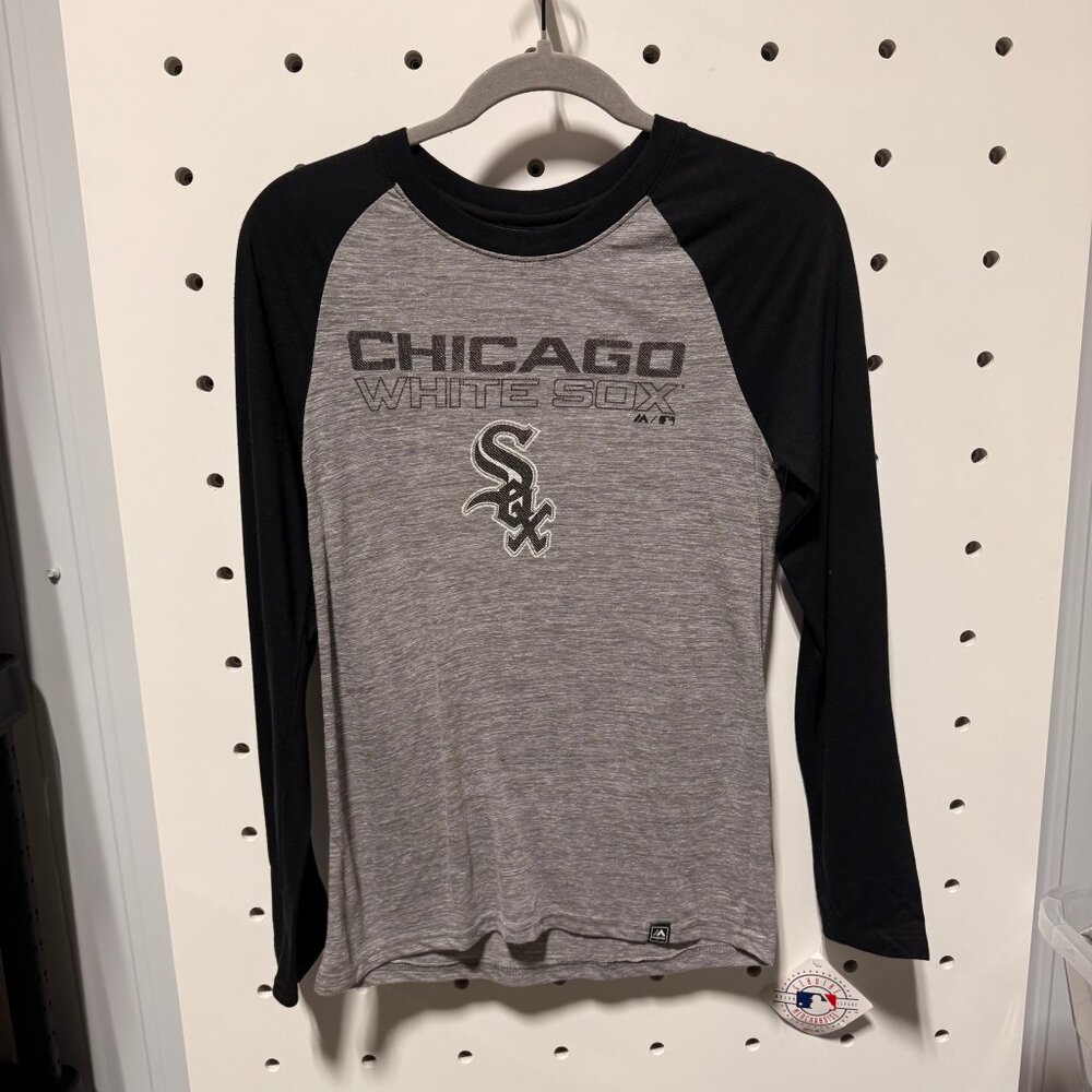 NWT Majestic Chicago White Sox long sleeve kids size medium